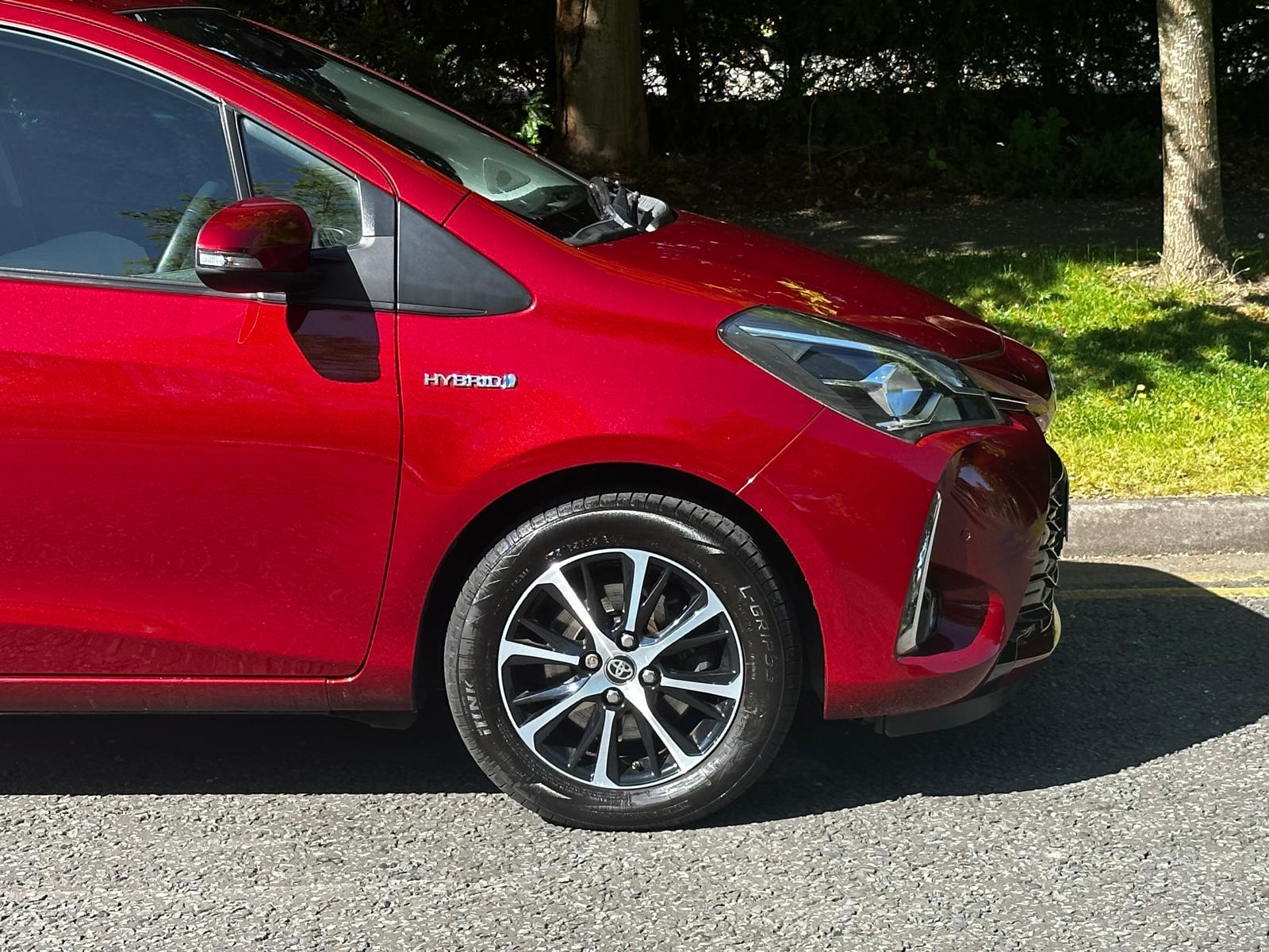 Toyota Yaris 1.5 VVT-h Icon Tech Hatchback 5dr Petrol Hybrid E-CVT Euro 6 (s/s) (100 ps)