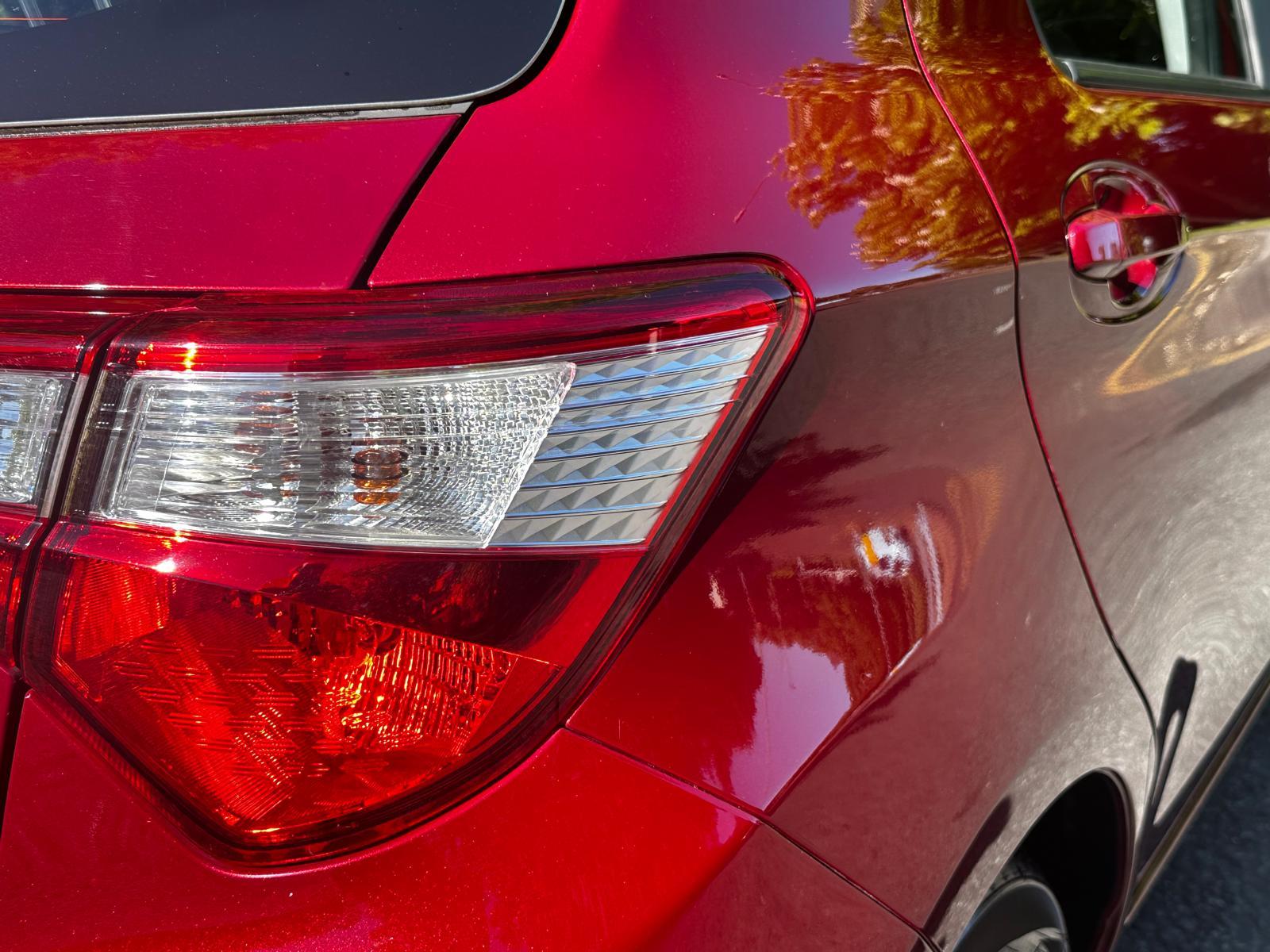 Toyota Yaris 1.5 VVT-h Icon Tech Hatchback 5dr Petrol Hybrid E-CVT Euro 6 (s/s) (100 ps)
