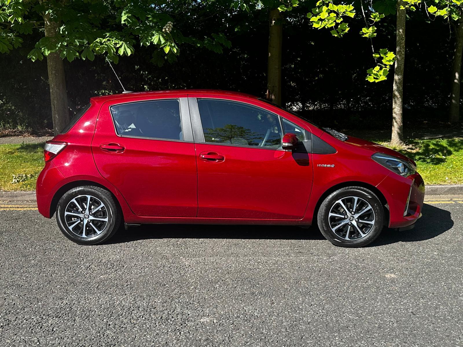 Toyota Yaris 1.5 VVT-h Icon Tech Hatchback 5dr Petrol Hybrid E-CVT Euro 6 (s/s) (100 ps)