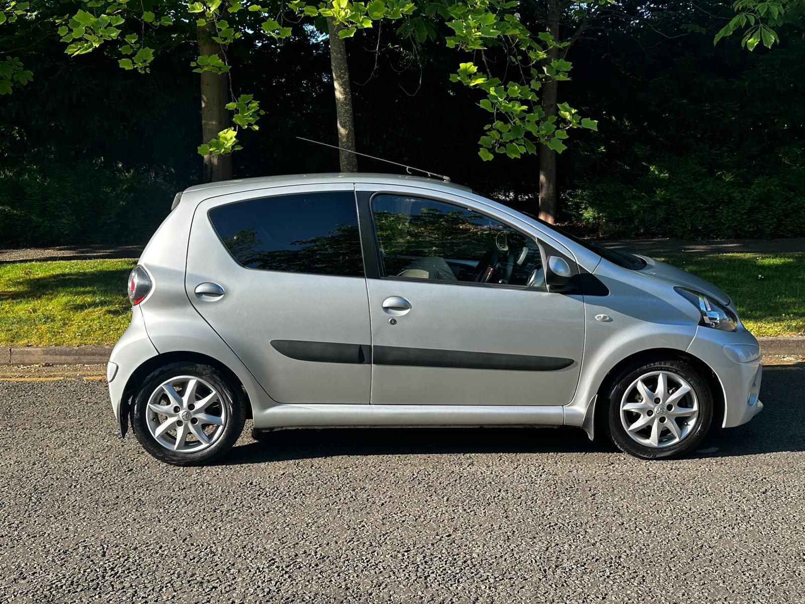 Toyota AYGO 1.0 VVT-i Mode Hatchback 5dr Petrol MultiMode Euro 5 (AC) (68 ps)