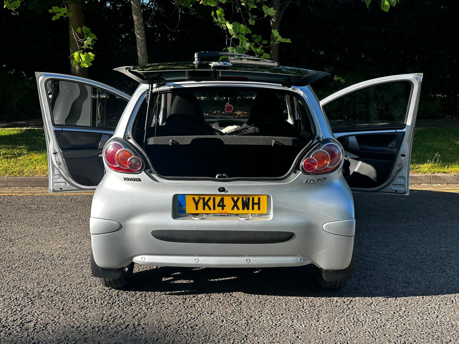 Toyota AYGO 1.0 VVT-i Mode Hatchback 5dr Petrol MultiMode Euro 5 (AC) (68 ps)