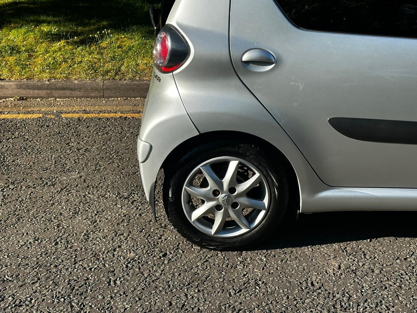 Toyota AYGO 1.0 VVT-i Mode Hatchback 5dr Petrol MultiMode Euro 5 (AC) (68 ps)