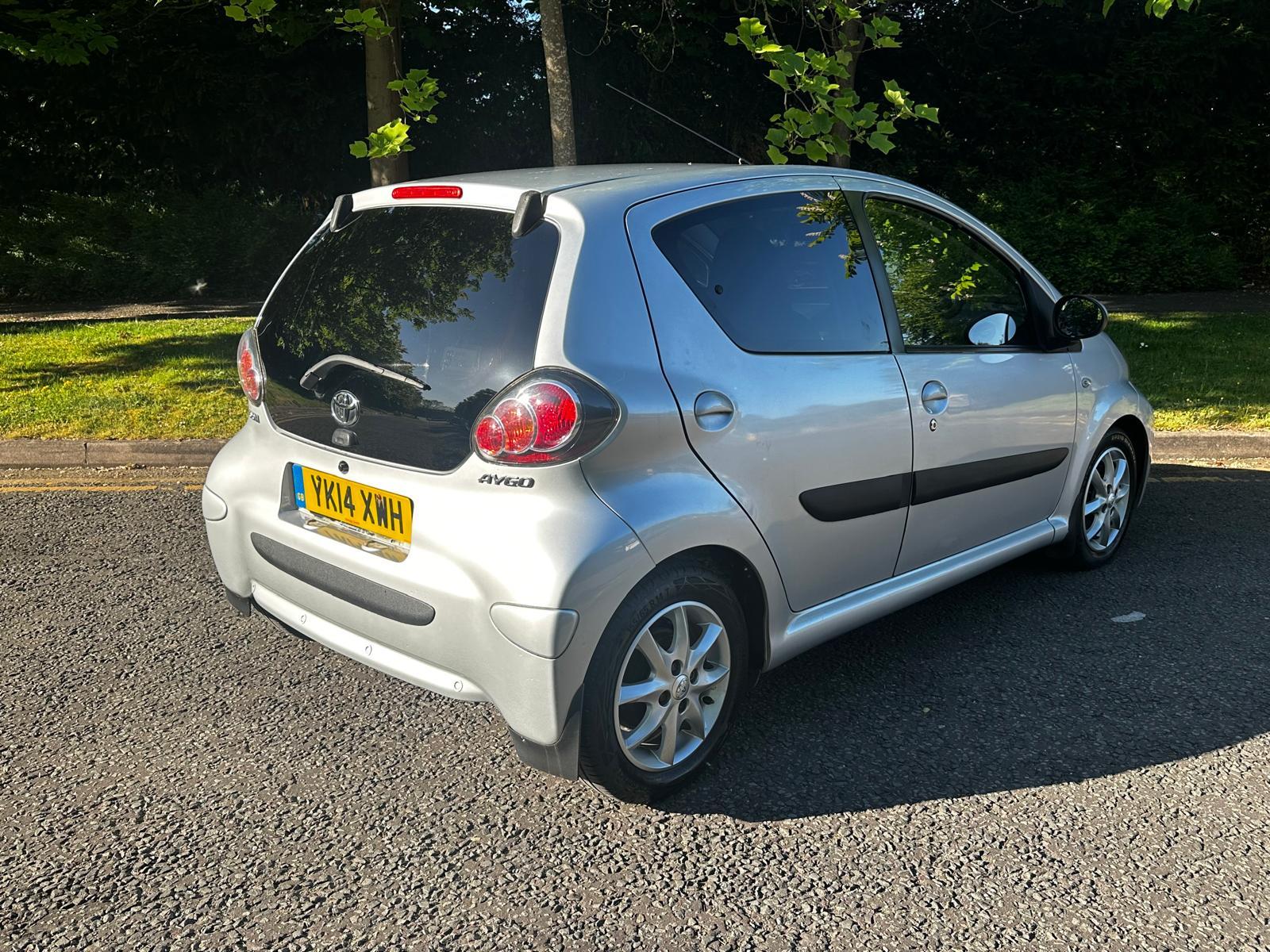 Toyota AYGO 1.0 VVT-i Mode Hatchback 5dr Petrol MultiMode Euro 5 (AC) (68 ps)