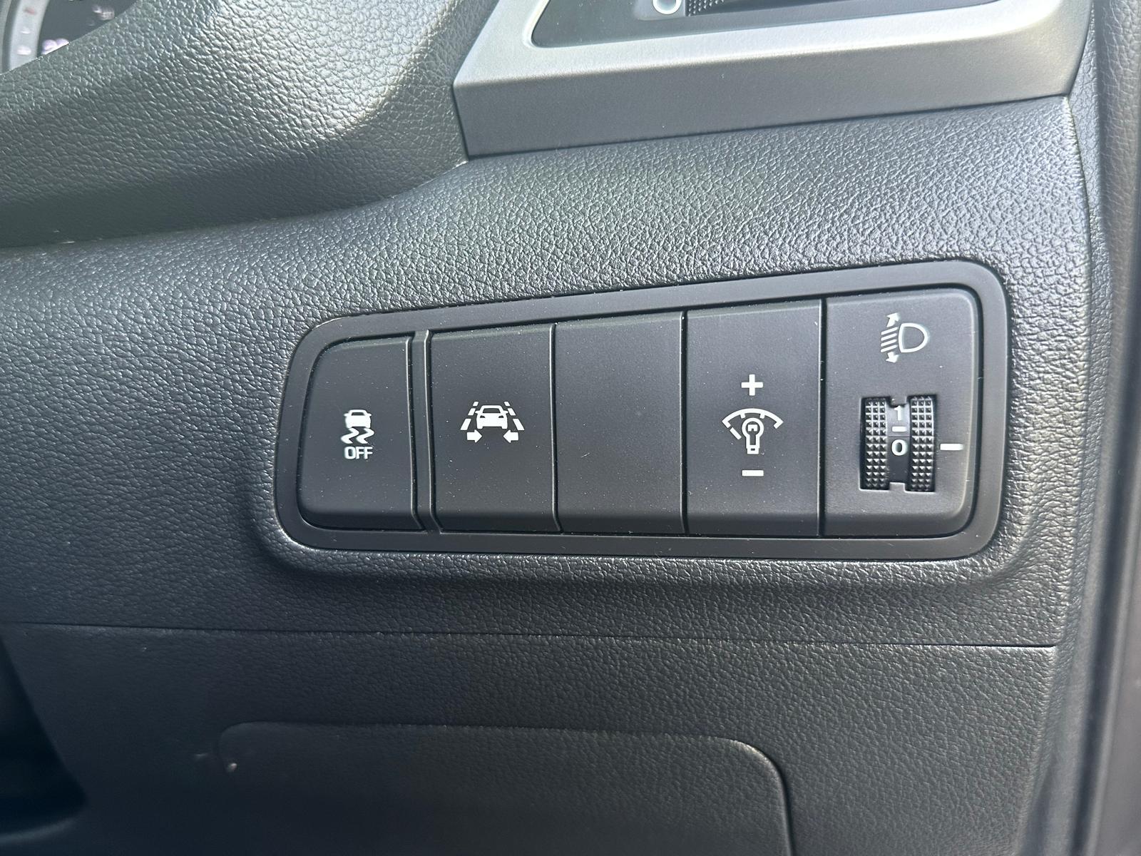 Hyundai TUCSON 1.6 GDi Blue Drive SE Nav SUV 5dr Petrol Manual Euro 6 (s/s) (132 ps)
