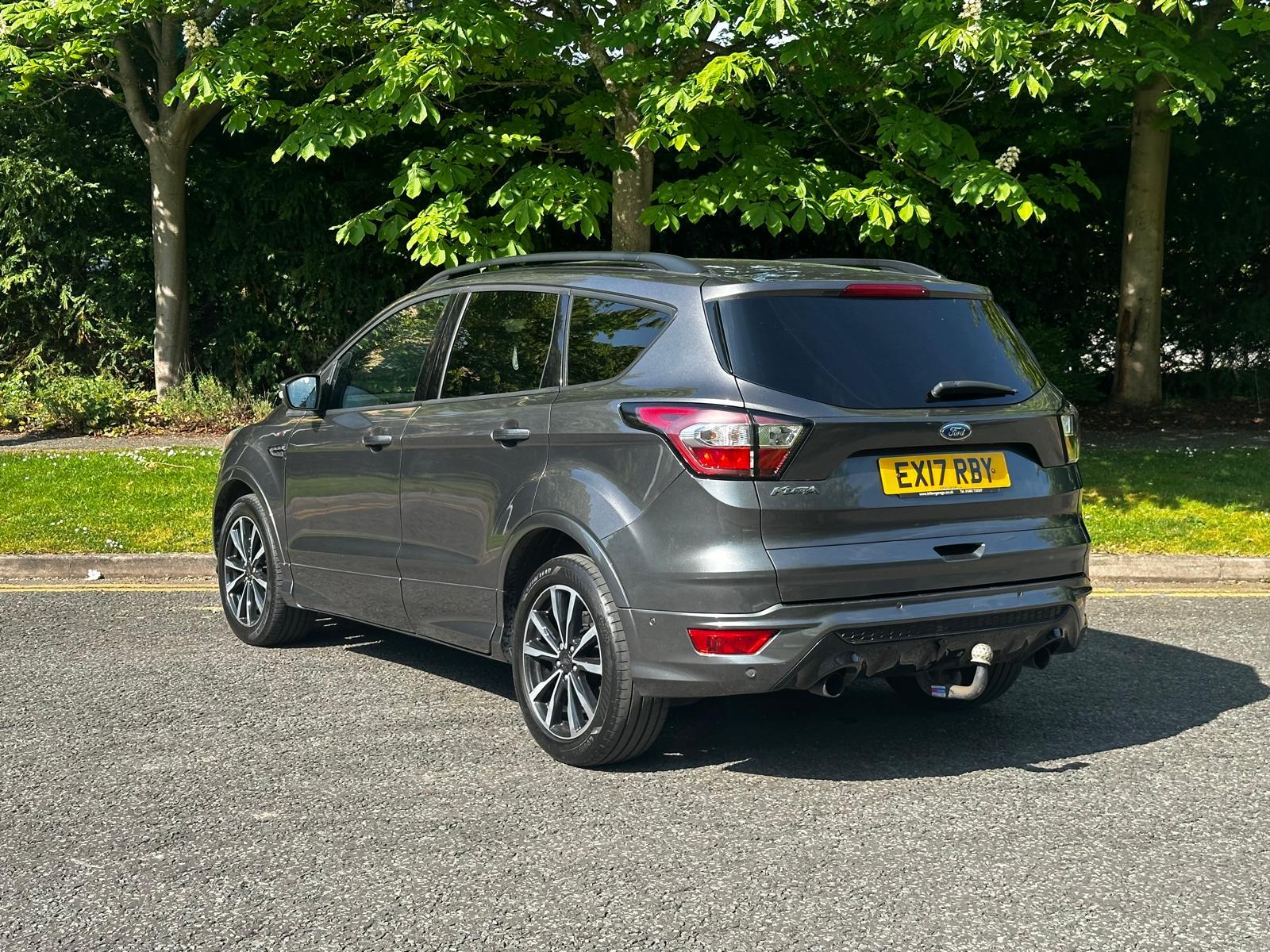 Ford Kuga 1.5 TDCi ST-Line SUV 5dr Diesel Manual Euro 6 (s/s) (120 ps)