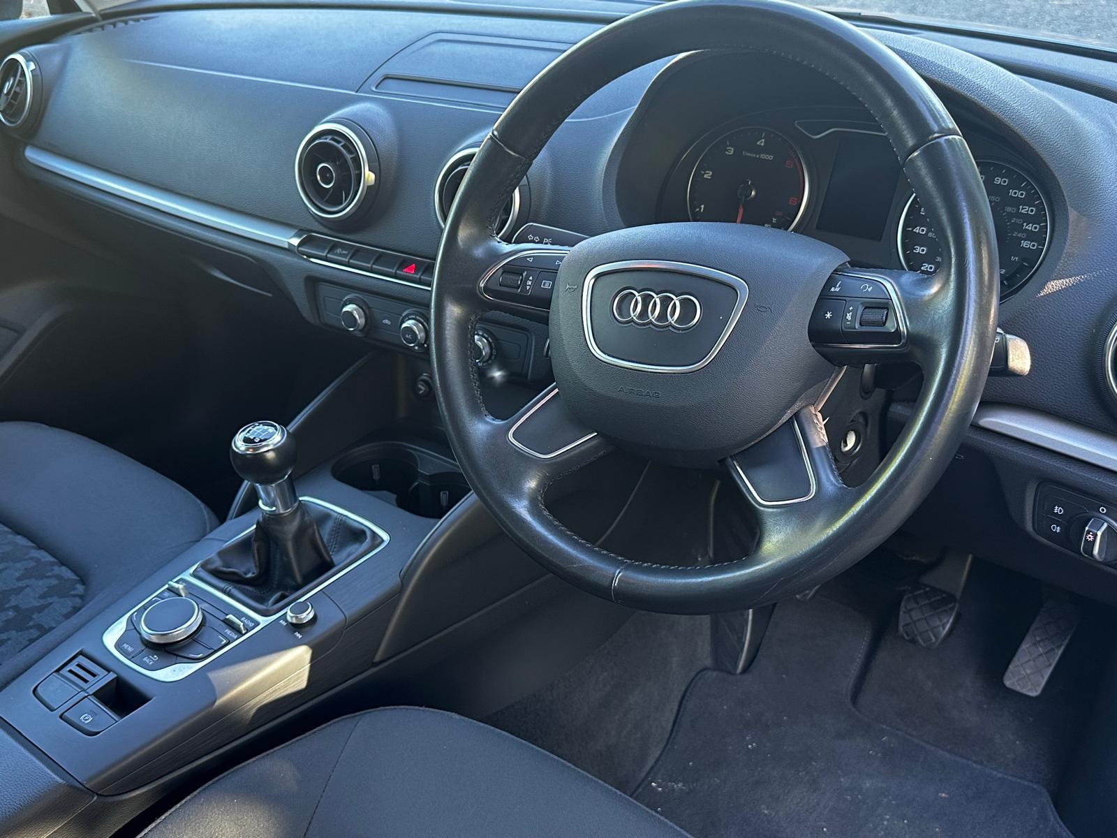 Audi A3 1.6 TDI ultra SE Technik Sportback 5dr Diesel Manual Euro 6 (s/s) (110 ps)